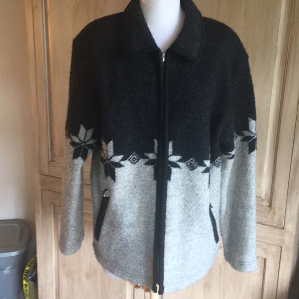 Bernardo Essentials Wool Sweater Sz M